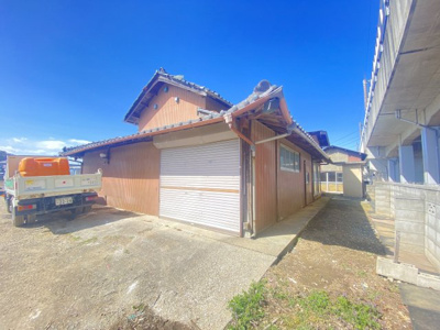 【外観】 | 敷地約1000㎡(約300坪)弊社限定物件