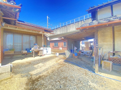 【外観】 | 敷地約1000㎡(約300坪)弊社限定物件