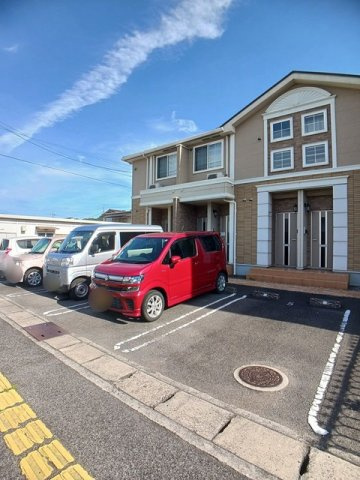 ウインティの駐車場