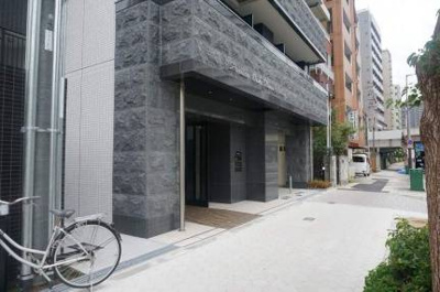 【エントランス】 | プレサンス大阪天満リバーシア | 落ち着いたエントランスです