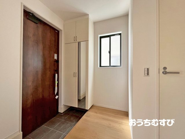名東区大針1期(全5棟)の玄関
