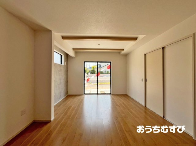 名東区大針1期(全5棟)の居間・リビング