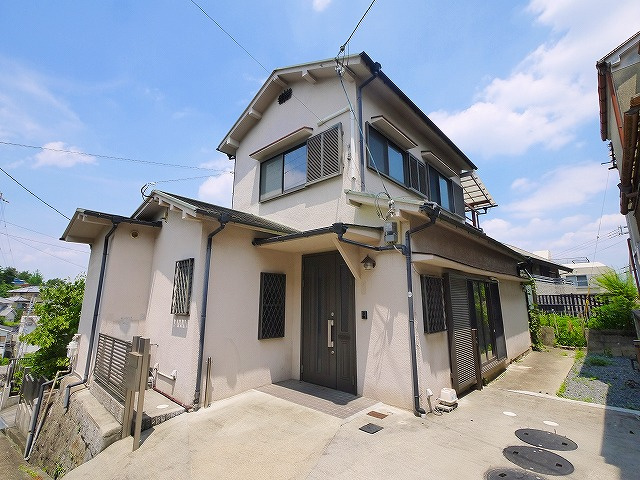 生駒市北新町 戸建の外観