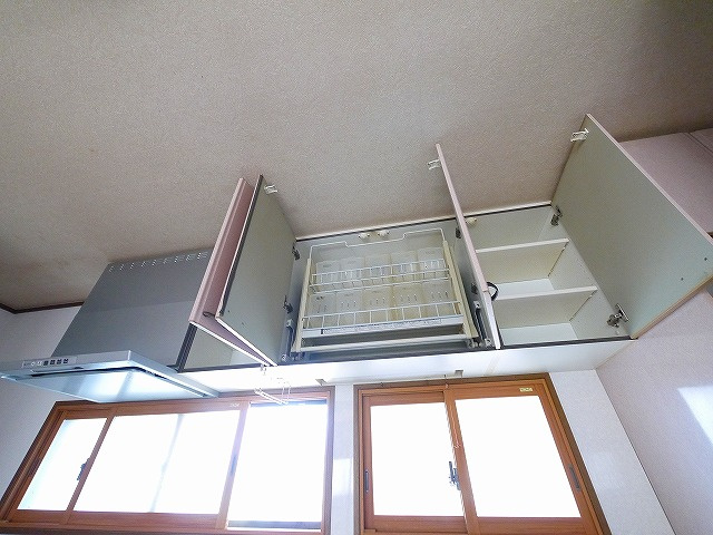 生駒市北新町 戸建のキッチン