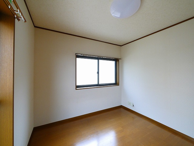 生駒市北新町 戸建の寝室