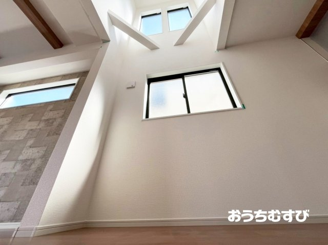 名東区大針1期(全5棟)の居間・リビング