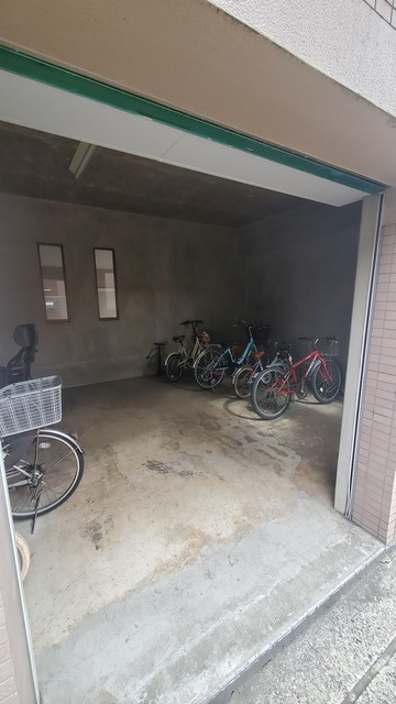 あざみ野スカイマンションのその他共用部分|自転車駐輪場（有料制です）　要事前申請