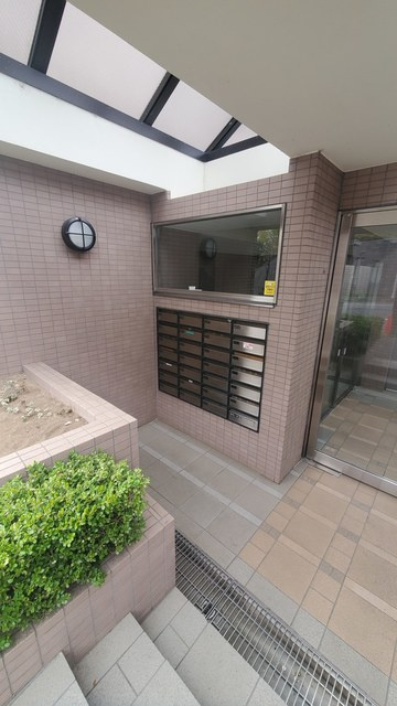 あざみ野スカイマンションのロビー
