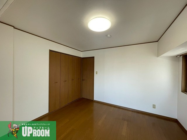 センタースクエア師勝の洋室