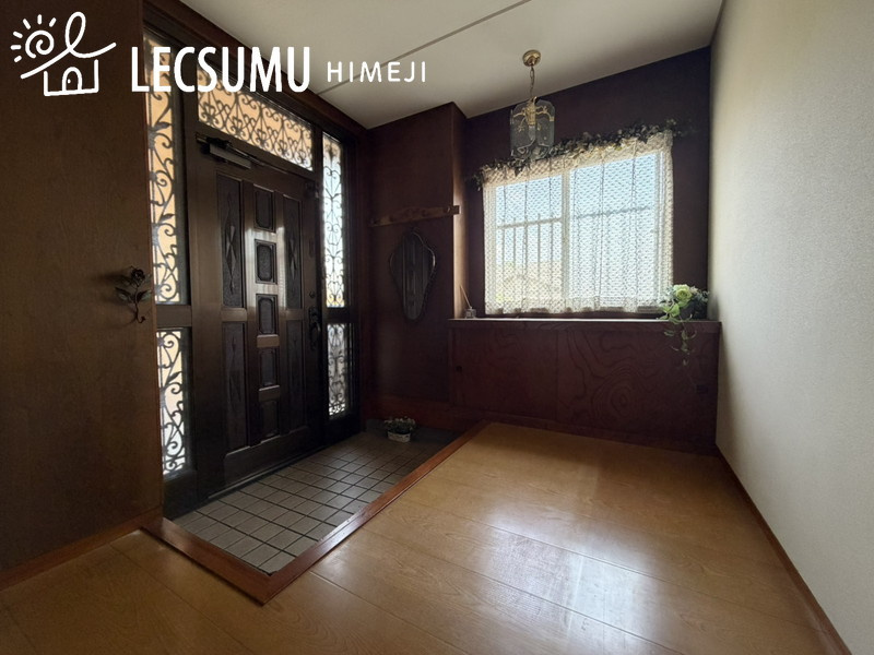 姫路市飾磨区須加／中古戸建の玄関
