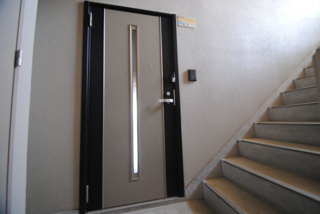 ルミエール合川の玄関