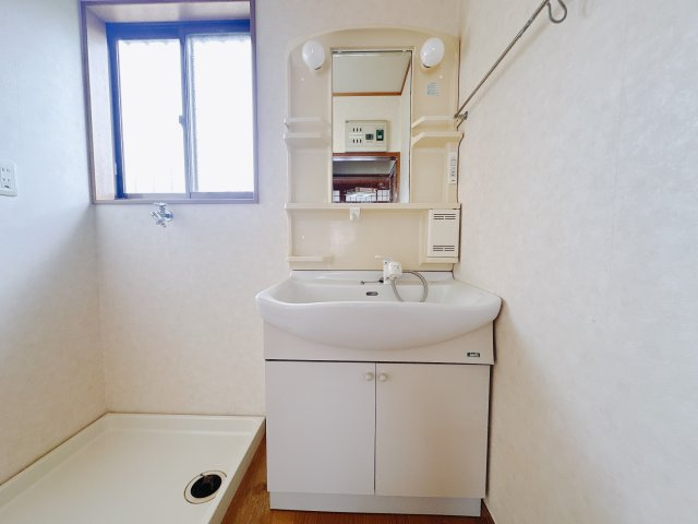 【中古戸建】高崎市神戸町の独立洗面台|■洗面室