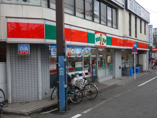 フェリスクオーレの周辺