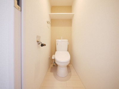 【トイレ】 | アドバンス西梅田ビオス | 落ち着いた色調のトイレです