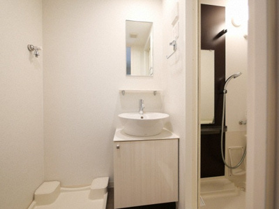 【洗面所】 | エスリード天神橋筋六丁目 | 独立洗面台です