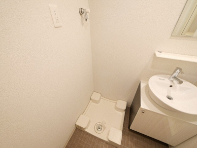 【設備】 | エスリード天神橋筋六丁目 | 洗濯機置き場は室内にあります