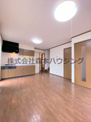 【居間・リビング】 | 　ヴィヴァン・ノールB棟 | ゆったり過ごせるリビングです