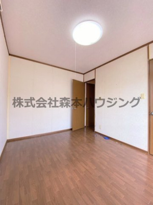 【洋室】 | 　ヴィヴァン・ノールB棟 | 個人の部屋や寝室として使える洋室です