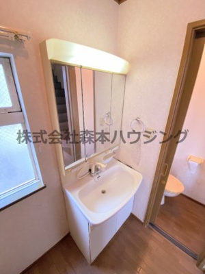 【独立洗面台】 | 　ヴィヴァン・ノールB棟 | 独立洗面台で身支度をすべて済ませてしまいましょう