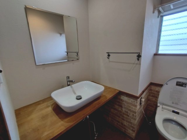 マンションセンチュリー１階　倉庫事務所の洗面所