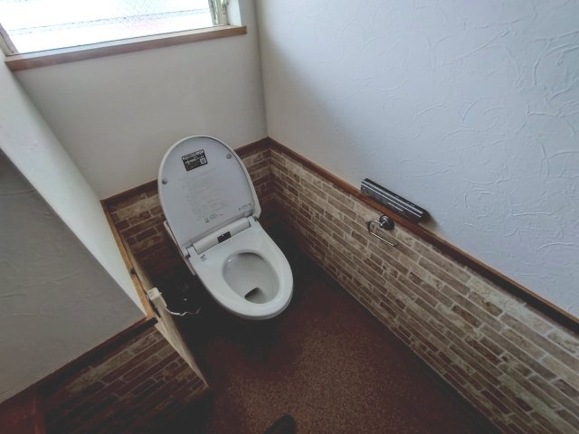 マンションセンチュリー１階　倉庫事務所のトイレ