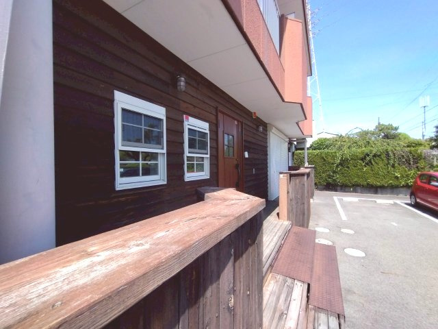 マンションセンチュリー１階　倉庫事務所の外観