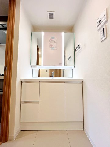 コモンシティ湘南衣笠ノース・リッジ棟の独立洗面台