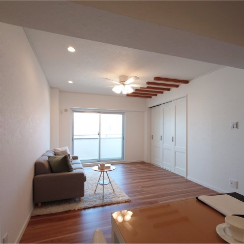 ライオンズマンション長者ヶ崎の居間・リビング