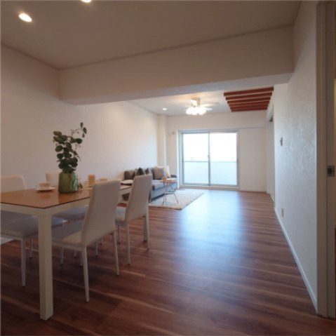 ライオンズマンション長者ヶ崎の居間・リビング