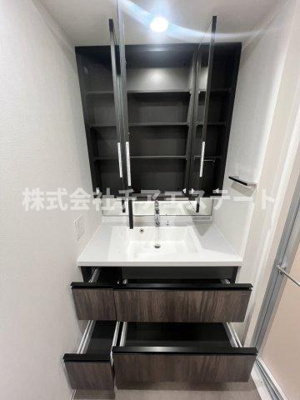 【洗面所】 | ブランシエスタ上野 | 使いやすい洗面所です