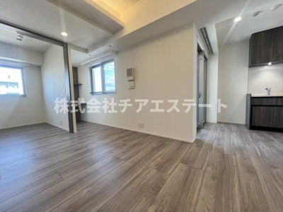 【居間・リビング】 | ブランシエスタ上野 | ゆったりとしたリビングです