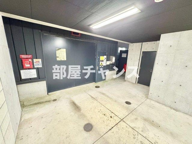 HF伏見レジデンスの駐車場