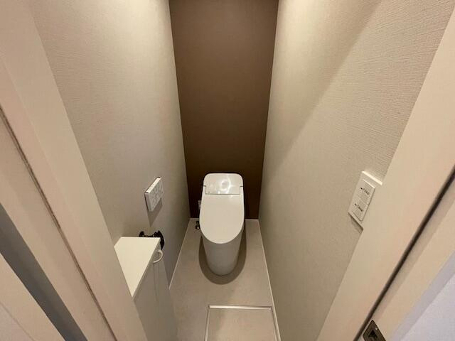 宇都宮市峰２丁目　3ＬＤＫ　中古住宅のトイレ|１階のトイレもタンクレス！