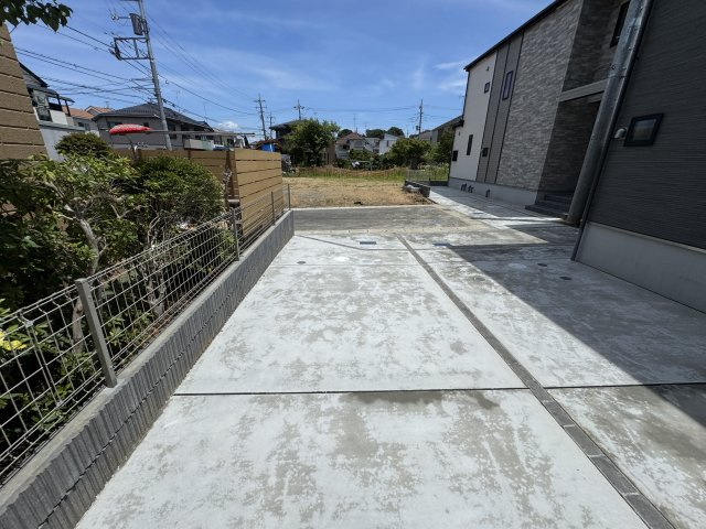 松戸市中和倉新築戸建【八ヶ崎小学校：10分】の駐車場|1号棟駐車スペース
