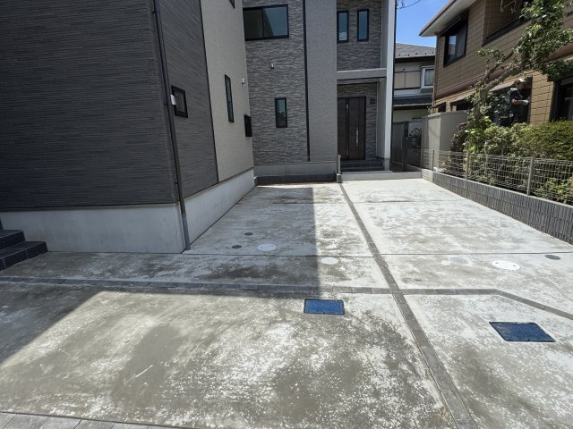 松戸市中和倉新築戸建【八ヶ崎小学校：10分】の駐車場|2号棟駐車スペース