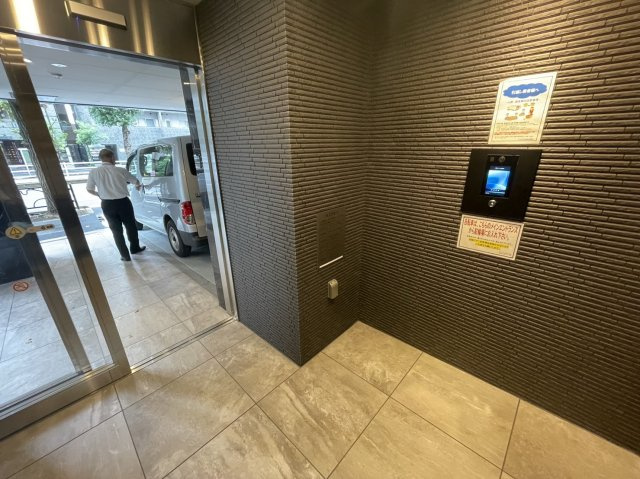 アイルプレミアム本駒込のエントランス