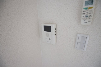 ★訪問者確認ができ安心のTVモニタフォン★