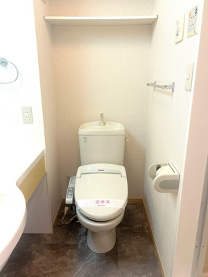 温水洗浄機能付きのトイレ