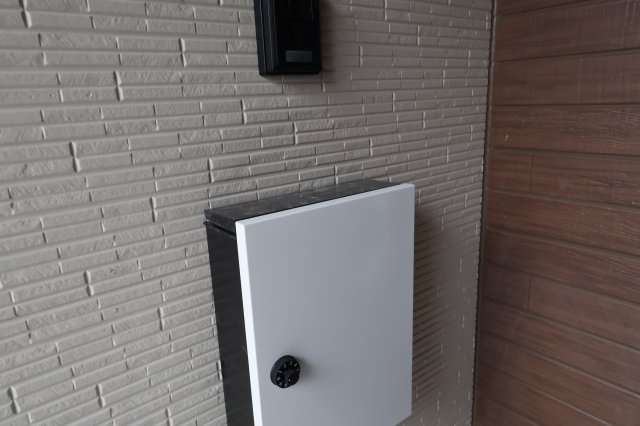 《仲介手数料無料》見沼区大字蓮沼980-7(全1戸)新築一戸建てずっとプラスのセキュリティ|撮影日 2025年10月24日 14:00 曇り
