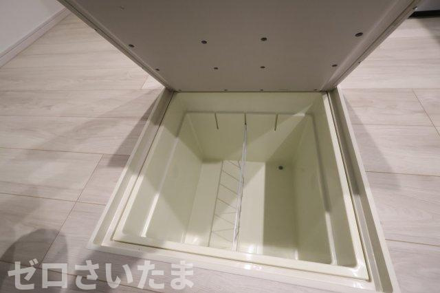 《仲介手数料無料》見沼区大字蓮沼980-7(全1戸)新築一戸建てずっとプラスのキッチン|撮影日 2025年10月24日 14:00 曇り
