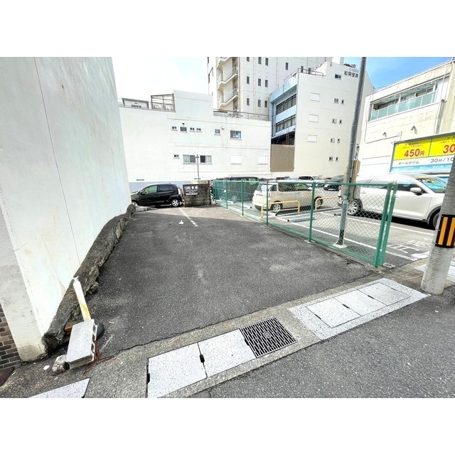 岐阜市神田町１丁目の店舗一部の駐車場|敷地外駐車場　縦列2列可