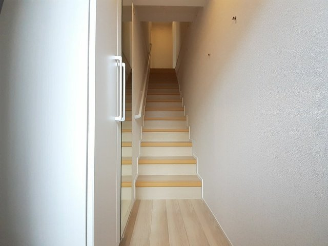 ニューバンブスⅤの玄関|きれいな玄関です