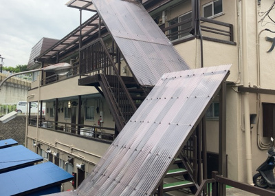 【受付】 | フラワーハイツ | 受付はマンションコンシェルジュがいる場合もあれば、管理人が滞在する小部屋を総称して呼ぶことがあります。主にエントランスに設置されていることから、防犯面でも期待ができます。防犯設備がない場合はより安心！