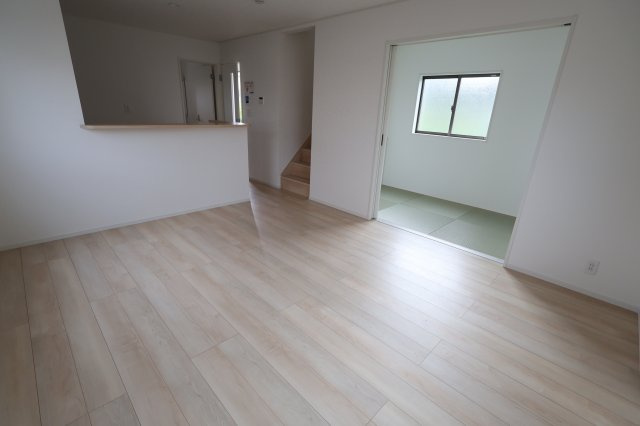 《仲介手数料無料》緑区大字三室2083-4(2号棟)新築一戸建てクレイドルガーデン