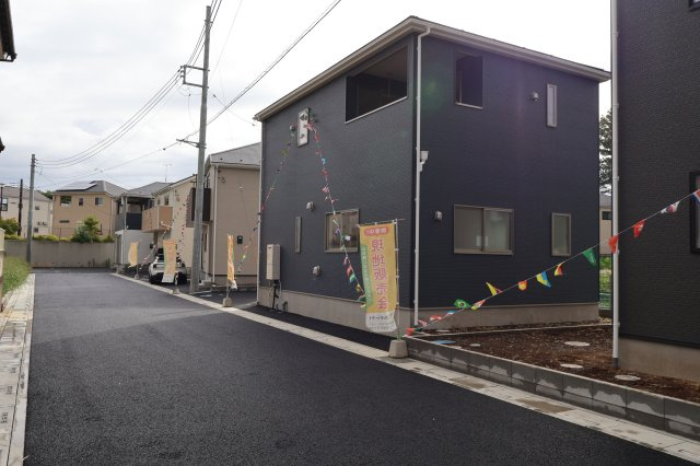 《仲介手数料無料》緑区大字三室2083-4(2号棟)新築一戸建てクレイドルガーデンの外観|撮影日 2025年8月1日 16:00 曇り