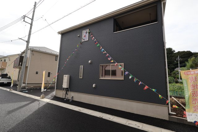 《仲介手数料無料》緑区大字三室2083-4(2号棟)新築一戸建てクレイドルガーデンの外観|撮影日 2025年8月1日 16:00 曇り