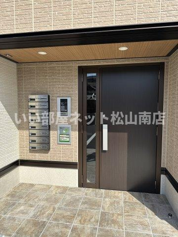 【エントランス】 | シャルル　マリカ