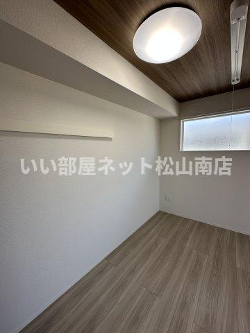 【内装】 | シャルル　マリカ