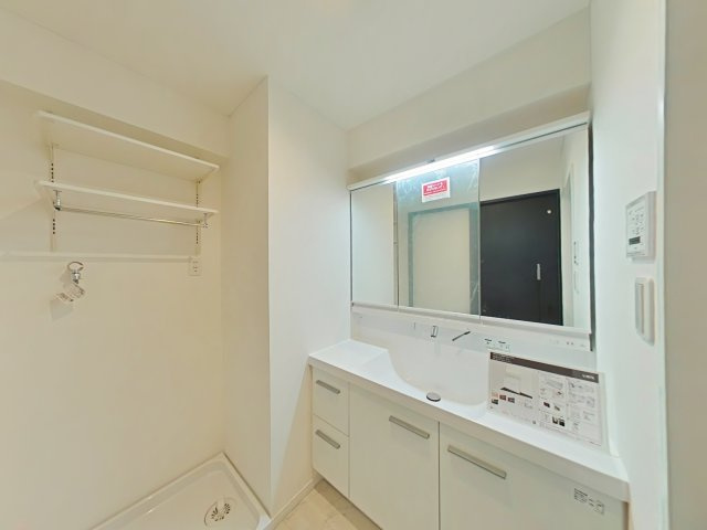 プログレス鹿田本町の独立洗面台