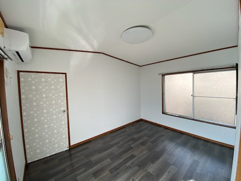 小山貸戸建の居間・リビング